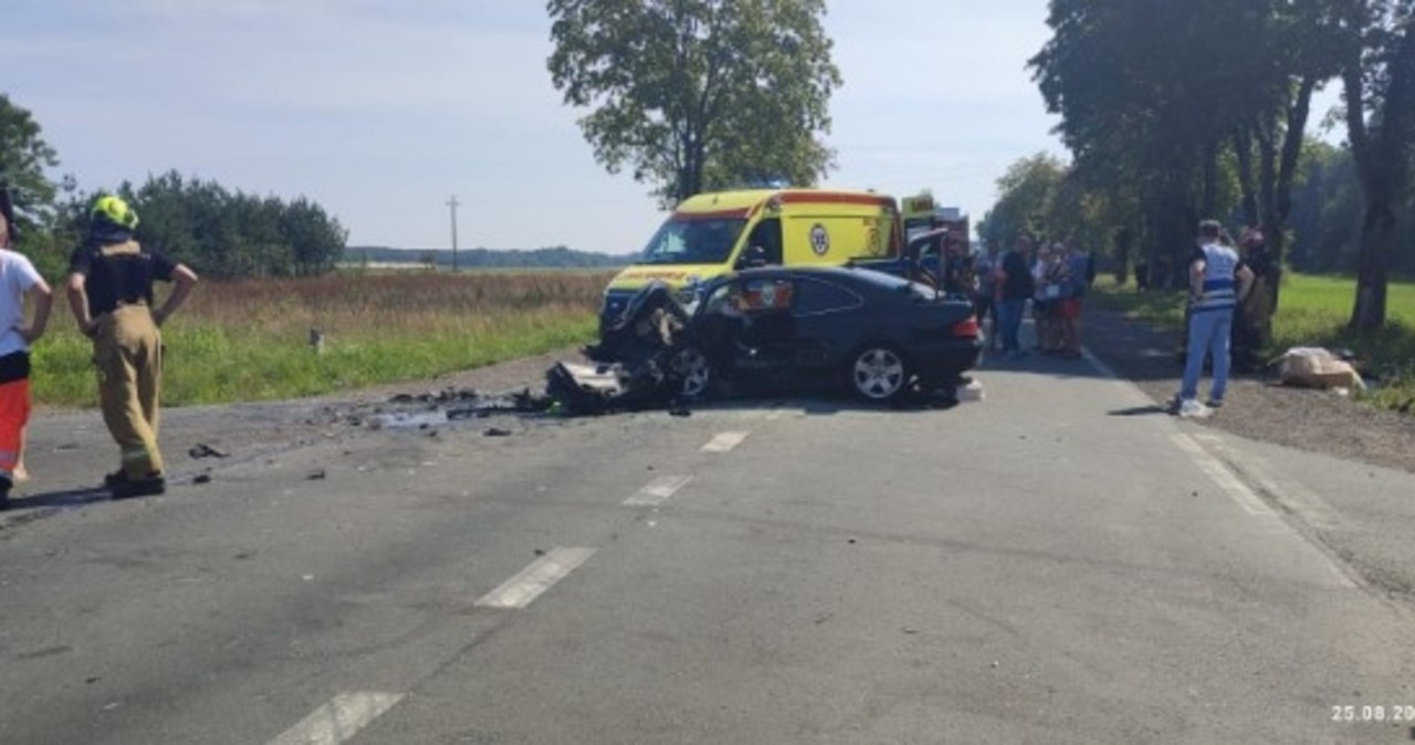 Tragedia koło Płocka. W wypadku zginęli młodzi ludzie, mieli 21 i 16 lat