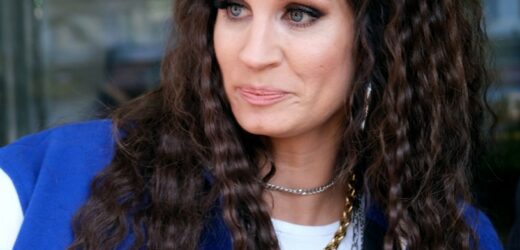„Mermaid hair”, czyli odświeżony trend z lat 80. wraca do łask. Gwiazdy już pokochały tę fryzurę