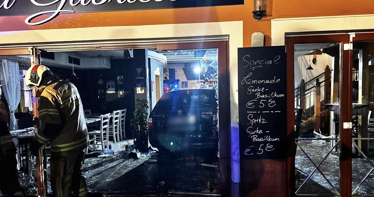 Polak wjechał w pizzerię w Austrii. 8 osób rannych