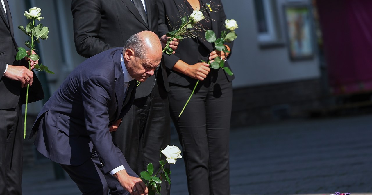 „To terroryzm przeciwko nam wszystkim”. Scholz chce zaostrzenia przepisów dot. broni