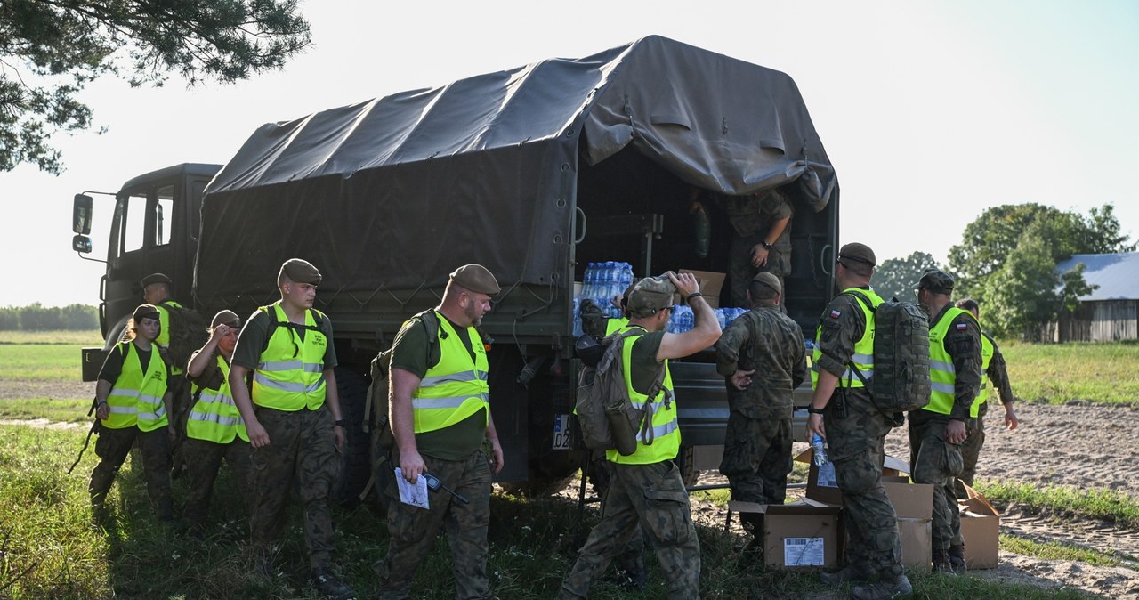 Drugi dzień poszukiwań rosyjskiego obiektu powietrznego. W akcji ponad stu żołnierzy