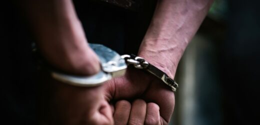 Zagroził wysadzeniem sądu. Może pójść na 8 lat do więzienia
