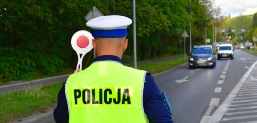 Policjanci drogówki otrzymali tysiące wadliwych druków mandatów