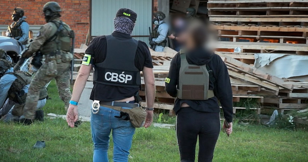 CBŚP przejął prawie 200 kg metadonu. „Ilość, która mogła zabić 4 mln osób”