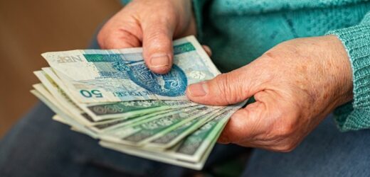 W październiku ZUS zmienia termin wypłat emerytur. Kiedy przyjdą przelewy?