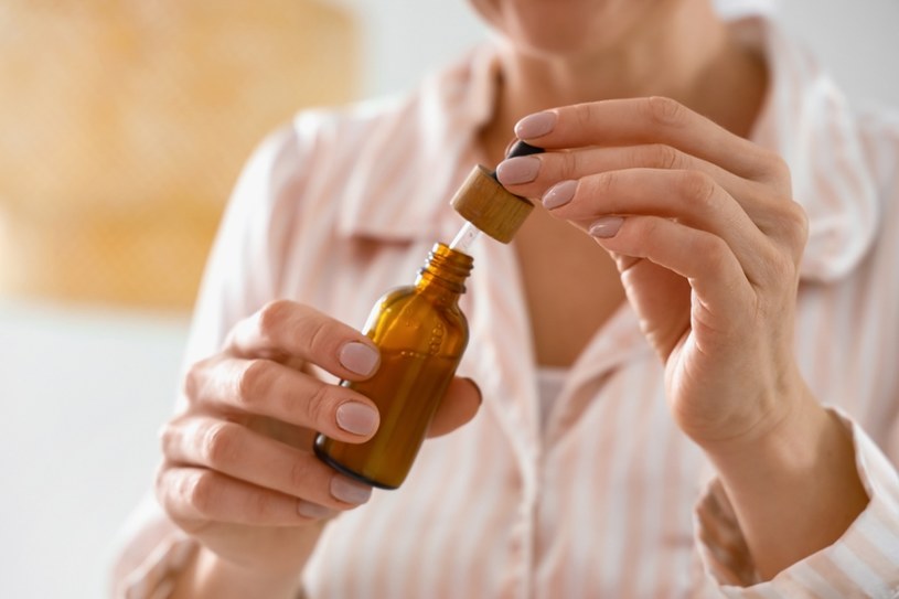 Nawilża włosy i wygładza zmarszczki. Oto konkurencja dla drogeryjnych kremów