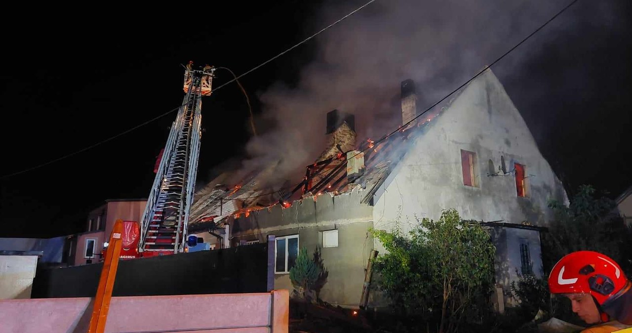 Pożar domu w Jaworznie. Dwie osoby nie żyją