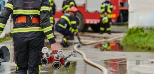​Spłonęło mieszkanie w bloku. Jedna osoba nie żyje