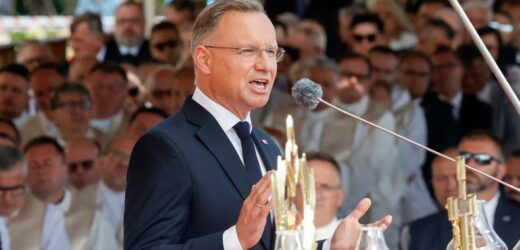 Duda: Gdy ktoś próbuje odebrać religię, odbiera ważną część polskości