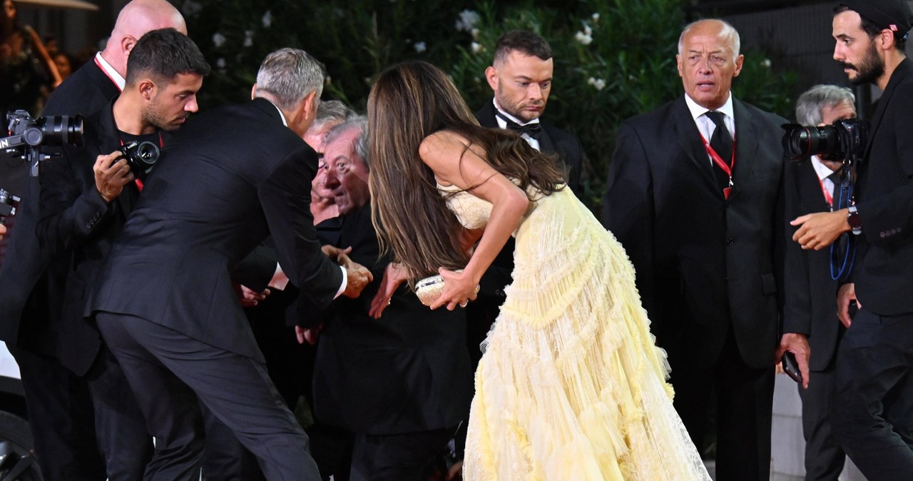 George Clooney pomógł fotoreporterowi. Wszystko nagrały kamery
