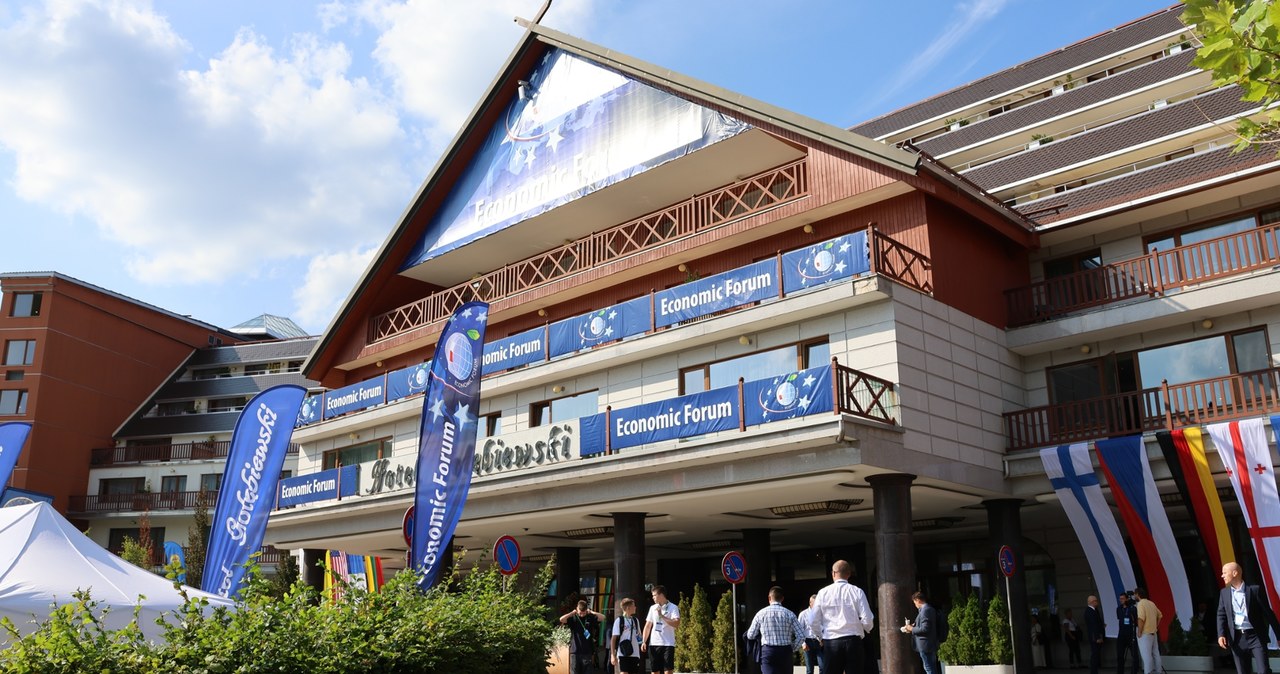 Pandemia populizmu w Europie. Eksperci dyskutowali o tym w Karpaczu