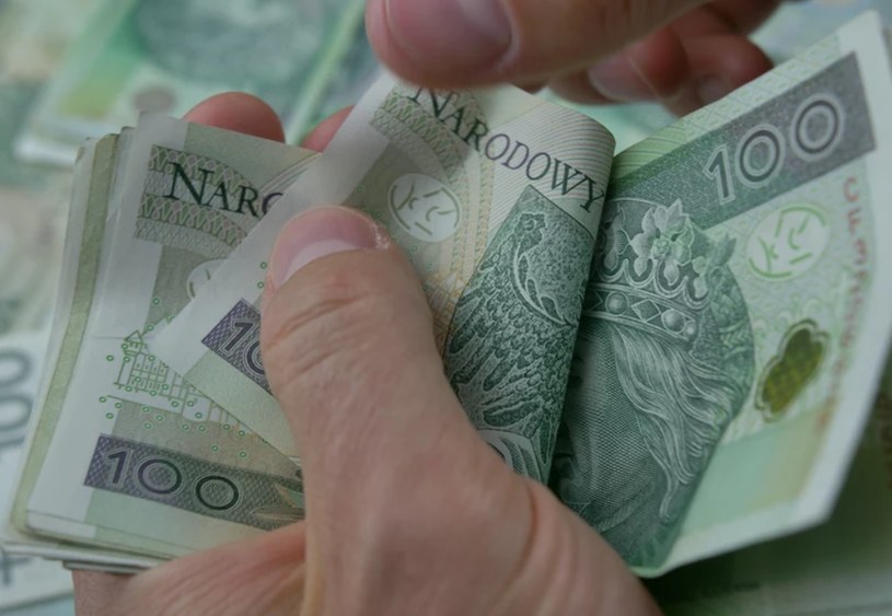 1200 zł od rządu pod koniec roku. Można składać wnioski