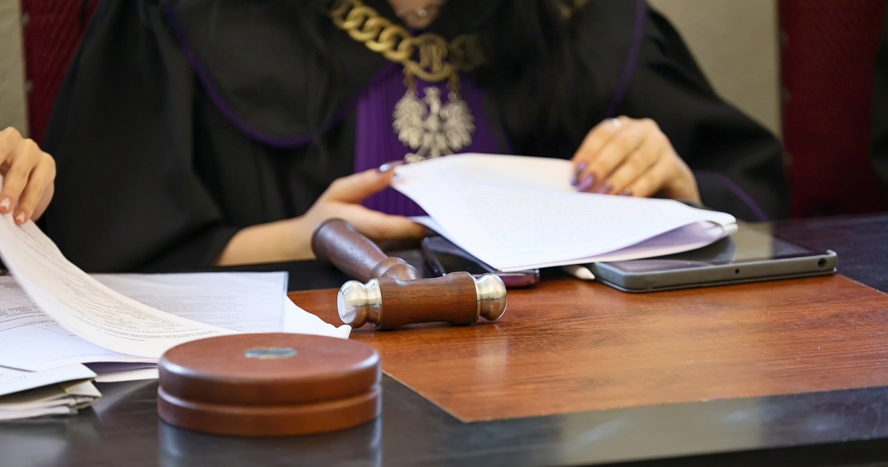 83-letni nauczyciel muzyki molestował dziewczynki. Usłyszał wyrok