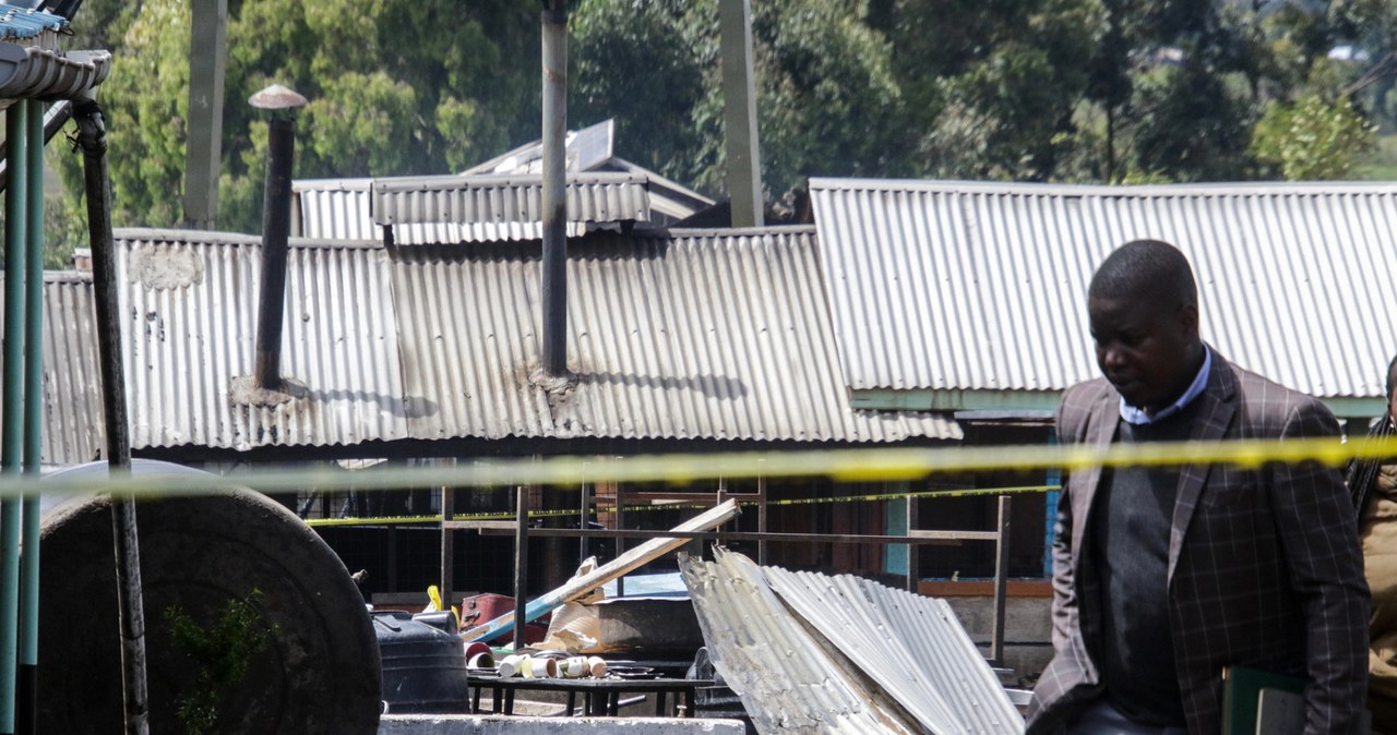 Ogień w internacie pojawił się przed północą. 17 uczniów podstawówki zginęło