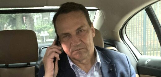 „Po polsku, na znak szacunku”. Pierwsza rozmowa Sikorskiego z nowym szefem MSZ Ukrainy