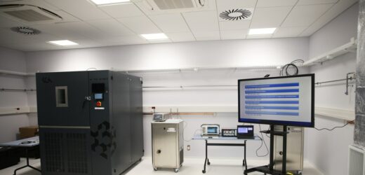 Naukowcy przetestują m.in. prędkości dronów. W Kielcach otwarto nowoczesne laboratoria