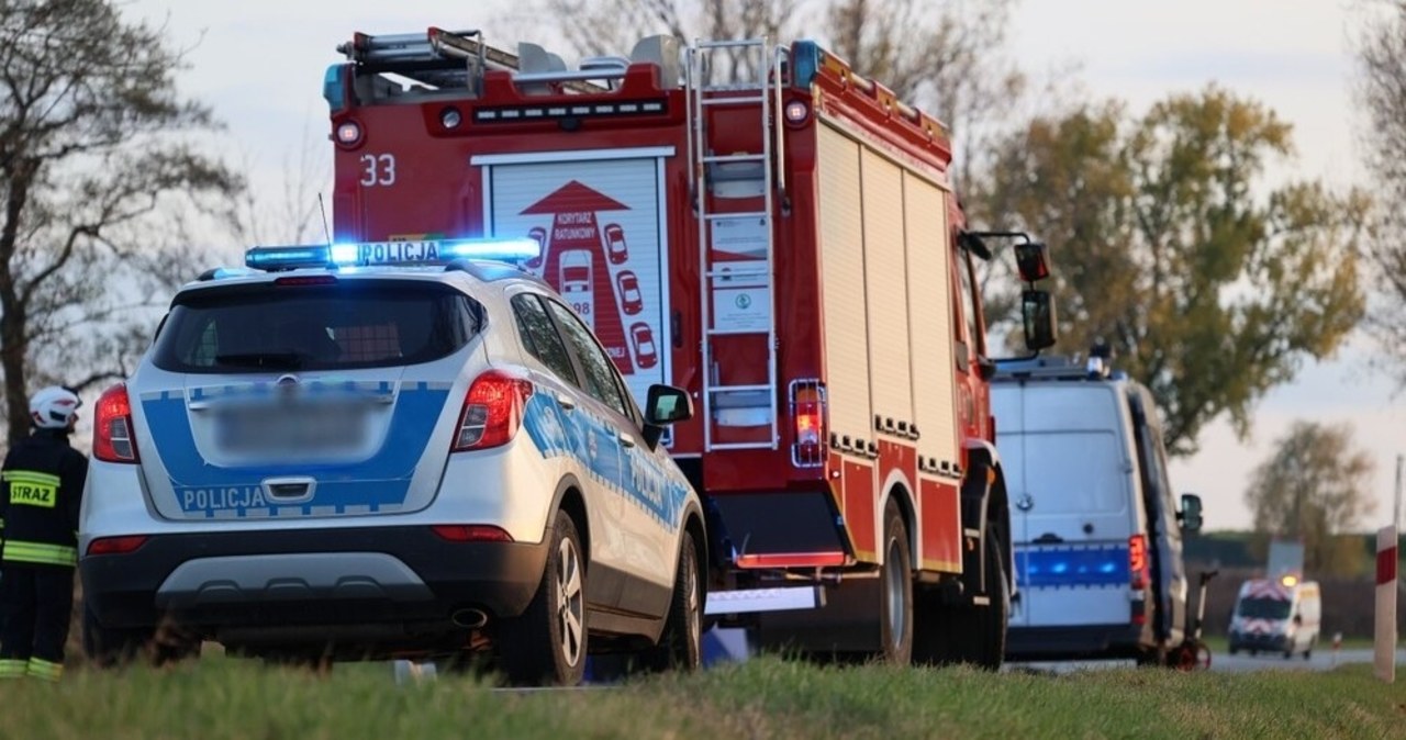 Tragedia na krajowej „ósemce”. W wypadku zginęła 1 osoba, 4 są ranne