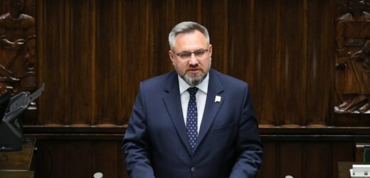 Nagła zmiana w Polsce 2050. Przewodniczący klubu rezygnuje