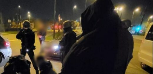 30 razy użył zapalniczki. Akt oskarżenia ws. zbrodni na przystanku