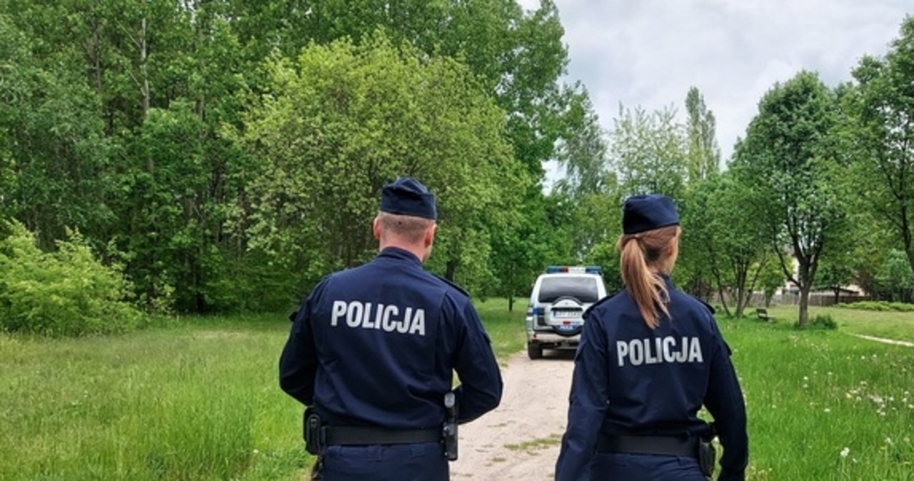 Wypuściła psy, żeby się wybiegały. Interweniowali policjanci