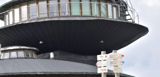 Lato odeszło z dnia na dzień. Na Śnieżce spadł pierwszy śnieg