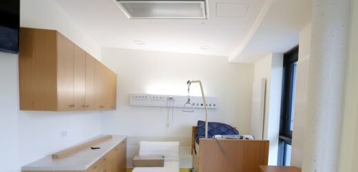 Strażak, który był w śpiączce prawie 1,5 roku opuszcza klinikę „Budzik”