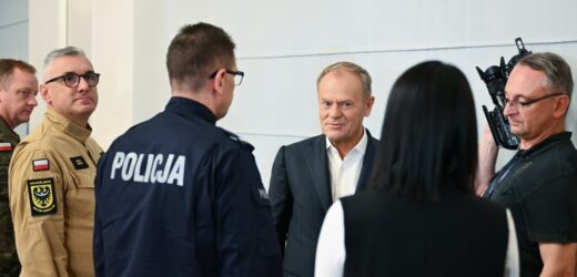Tusk we Wrocławiu: Nie ma powodu do paniki, ale trzeba być w pełni zmobilizowanym
