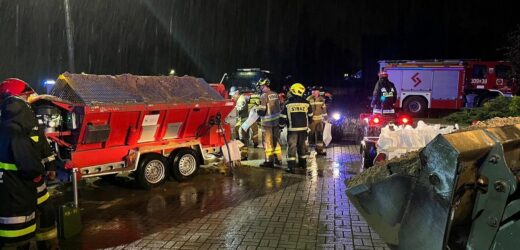 Sztab kryzysowy w Nysie. Siemoniak: Sytuacja wygląda źle