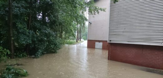 Ustroń pod wodą. Mosty graniczne z Czechami w Cieszynie zamknięte