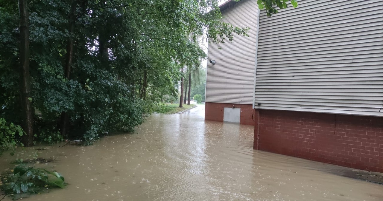 Ustroń pod wodą. Mosty graniczne z Czechami w Cieszynie zamknięte