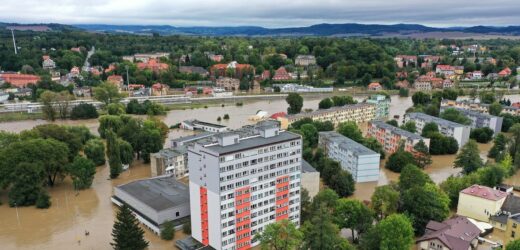 Polska walczy z powodzią. Burmistrz Nysy zaleca ewakuację, Prudnik bez prądu i zasięgu [RELACJA NA ŻYWO]