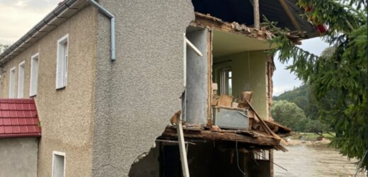 „Piliśmy deszczówkę”. Reporter RMF FM dotarł do wsi odciętej od świata