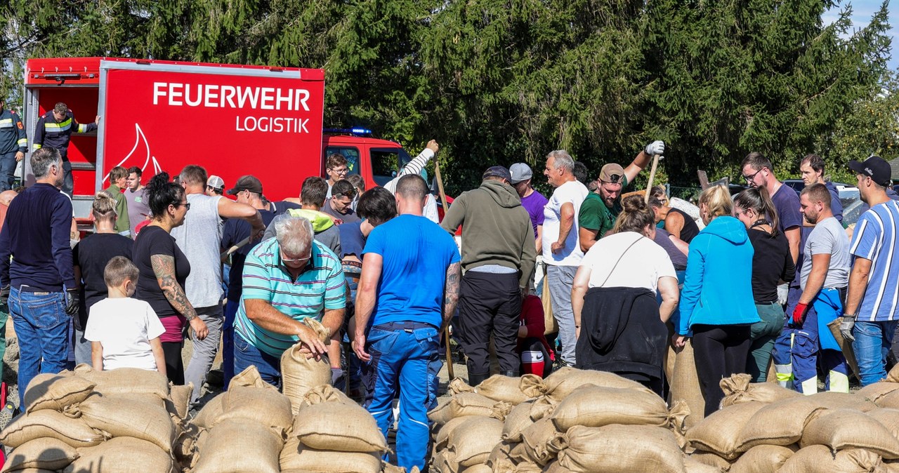 Tam kilkadziesiąt miejscowości nadal jest odciętych od świata, trwa ewakuacja