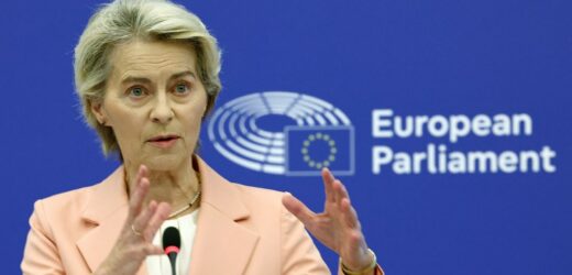 Ursula von der Leyen przylatuje do Polski