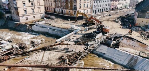 Okradali garaże w zalanych Głuchołazach. Dwaj szabrownicy zatrzymani