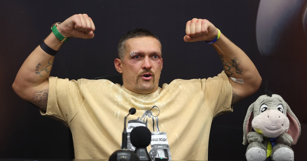 Ołeksandr Usyk w kajdankach na krakowskim lotnisku. Dlaczego tak go potraktowano?