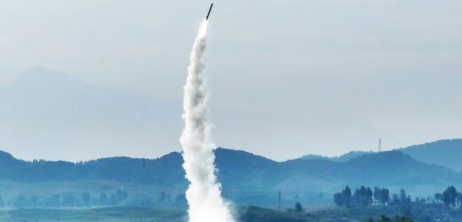 Korea Północna przetestowała pociski z bardzo dużymi głowicami