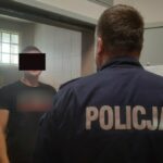 Z impetem uderzył w radiowóz i odjechał. 41-latek w rękach policji