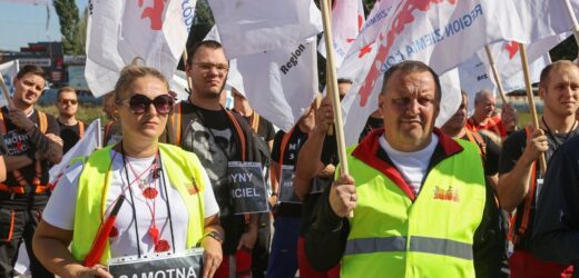 „Miały być miód i mleko, zostało grupowe zwolnienie z Beko”. Protest pracowników w Łodzi