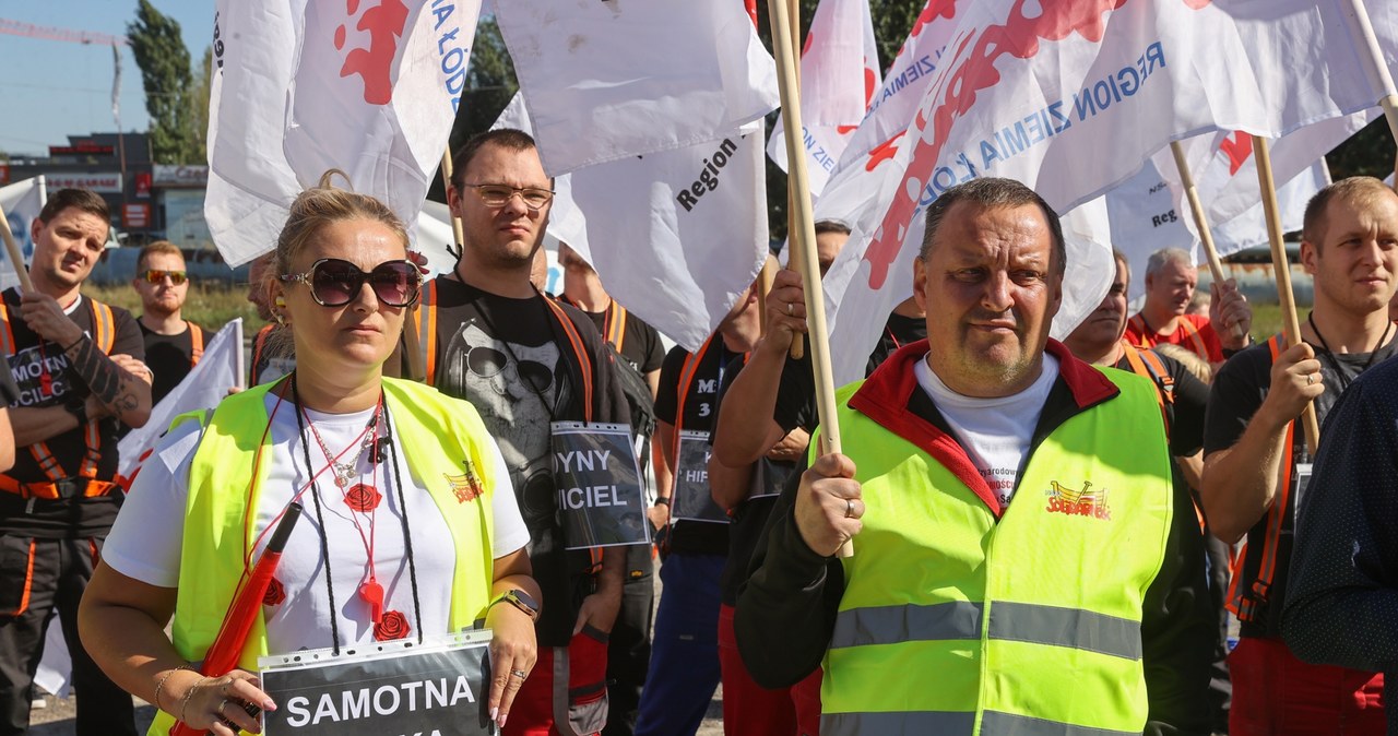 „Miały być miód i mleko, zostało grupowe zwolnienie z Beko”. Protest pracowników w Łodzi