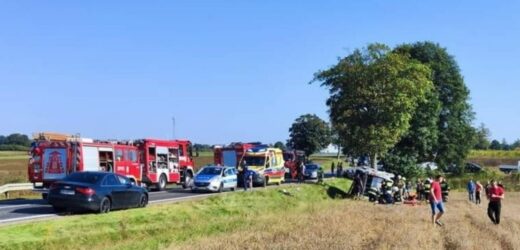 Jedna osoba nie żyje, kilkanaście rannych. Tragiczny wypadek busa w Świętokrzyskiem