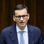 Morawiecki w Sejmie: Podczas powodzi rząd robił „putiniadę” i nie zdał egzaminu