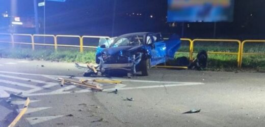 Czternastolatka wsiadła za kierownicę. Rozbiła auto