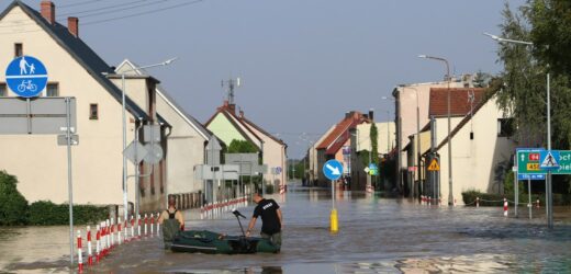 Szabrownicy wciąż w akcji. Policja podała najnowsze dane