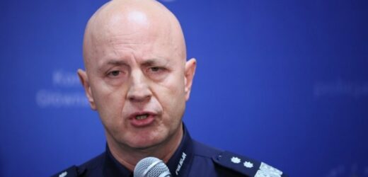 Gen. Szymczyk ma dziś usłyszeć zarzuty ws. eksplozji granatnika