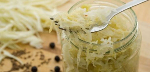 To naturalny probiotyk dla jelit. Dostaniesz w każdym warzywniaku