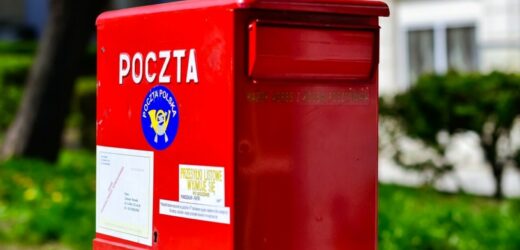 Kobieta z Bydgoszczy straciła 85 tysięcy złotych. Poczta Polska ostrzega seniorów