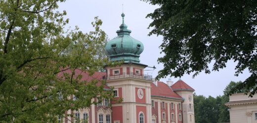 Tanie bilety dla seniorów. Łańcucki zamek zaprasza na weekendowe zwiedzanie