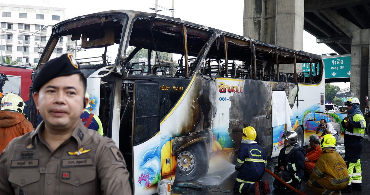 Wypadek szkolnego autobusu w Tajlandii. Zginęło 25 osób