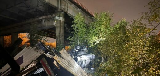 Ciężarówka runęła z wiaduktu i spadła 18 metrów niżej. Dramatyczny wypadek na autostradzie
